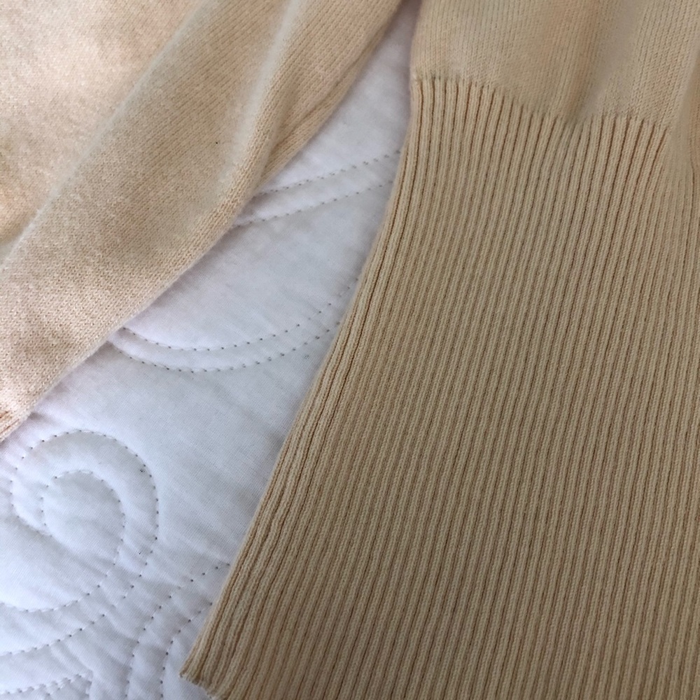 Limited brand basic cardigan in pale yellow. - Picture 3 of 5